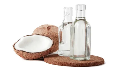 virgin coconut oil with coconuts